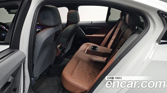 BMW i5 2024 — ფოტო 2/36