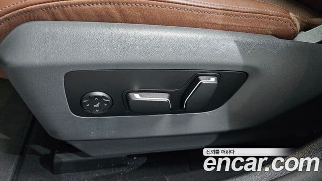 BMW i5 2024 — ფოტო 21/36