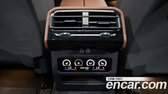 BMW i5 2024 — ფოტო 11/36