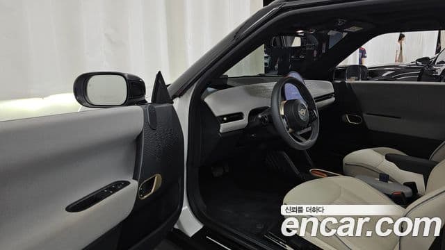 Mini Cooper Electric 2024 — ფოტო 26/35