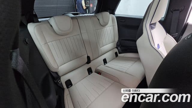 Mini Cooper Electric 2024 — ფოტო 14/35