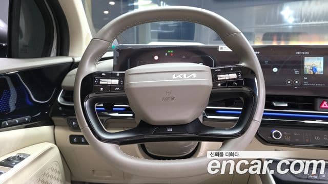 Kia Carnival 2025 — Photo 16/20