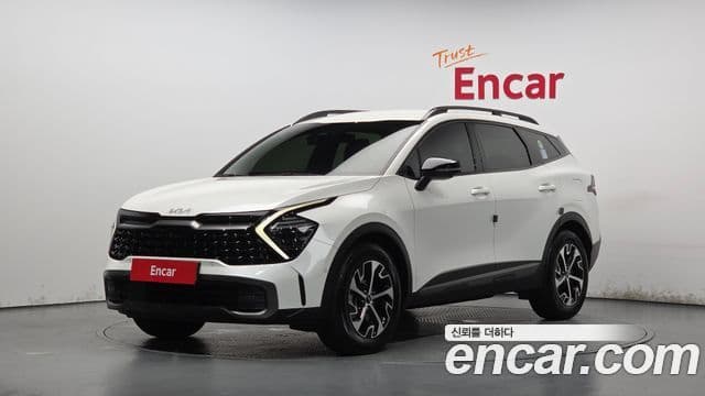 Kia Sportage 2022 — Фото 1/20