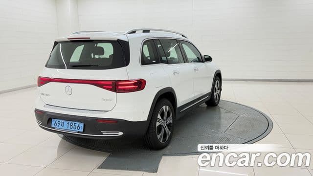 Mercedes-Benz EQB 2025 — ფოტო 12/20