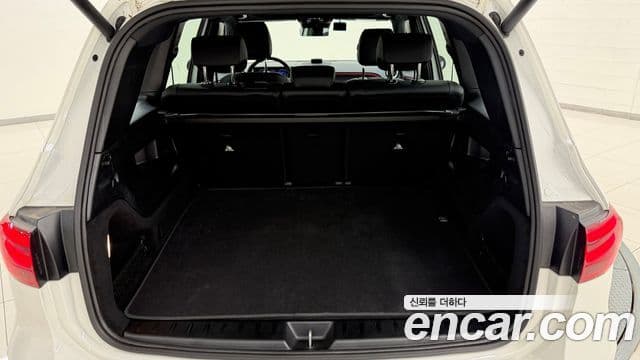 Mercedes-Benz EQB 2025 — ფოტო 13/20