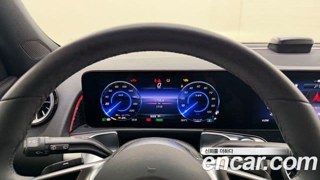 Mercedes-Benz EQB 2025 — ფოტო 7/20