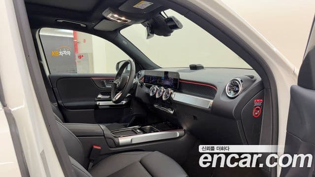 Mercedes-Benz EQB 2025 — ფოტო 1/20