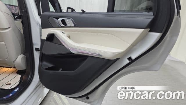 BMW X5 2026 — Photo 24/35
