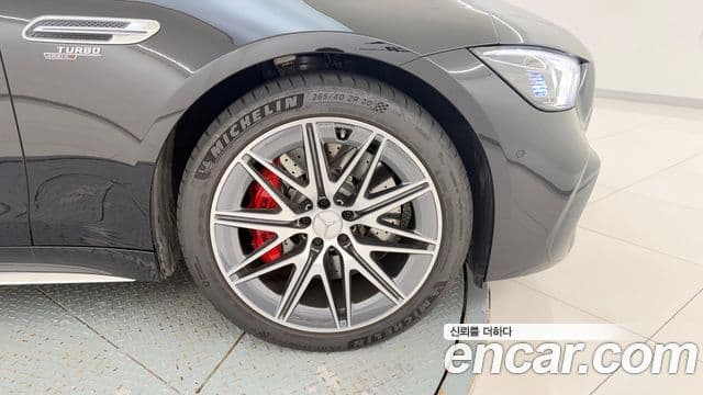 Mercedes-Benz AMG GT 2025 — Photo 7/20