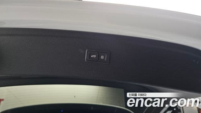 Audi Q5 2020 — Şəkil 17/35