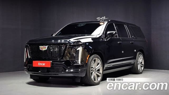 Cadillac Escalade 2026 — Фото 1/20