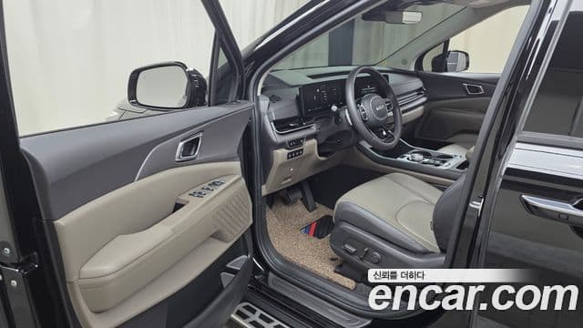 Kia Carnival 2024 — Фото 10/20