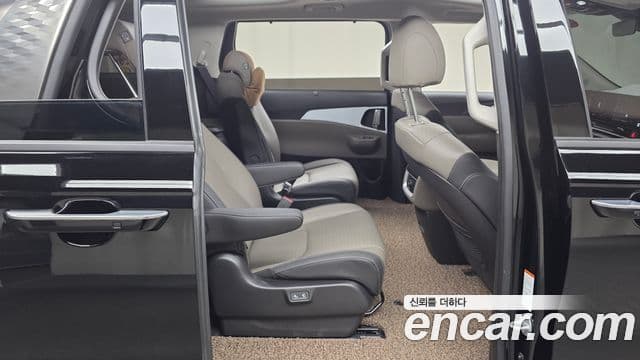 Kia Carnival 2024 — Фото 11/20