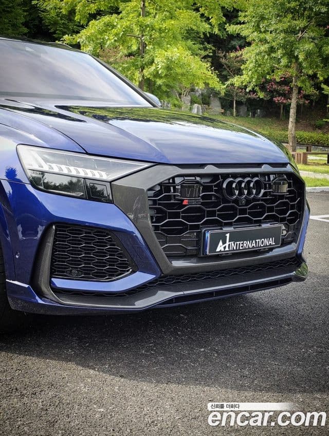 Audi RSQ8 2021 — Photo 8/20