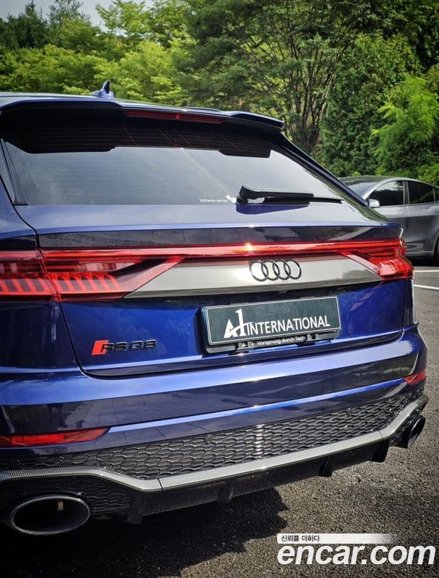 Audi RSQ8 2021 — Photo 5/20
