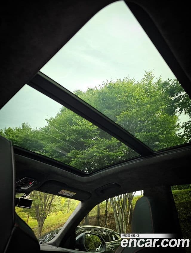 Audi RSQ8 2021 — Photo 15/20