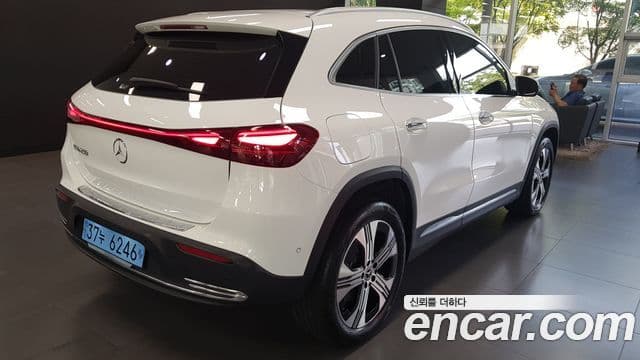Mercedes-Benz EQA 2024 — ფოტო 11/17