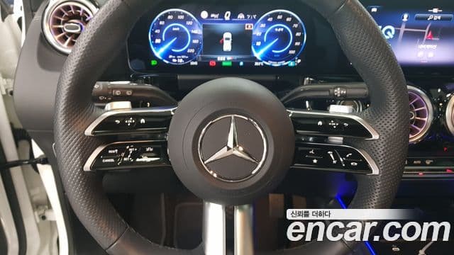 Mercedes-Benz EQA 2024 — ფოტო 16/17