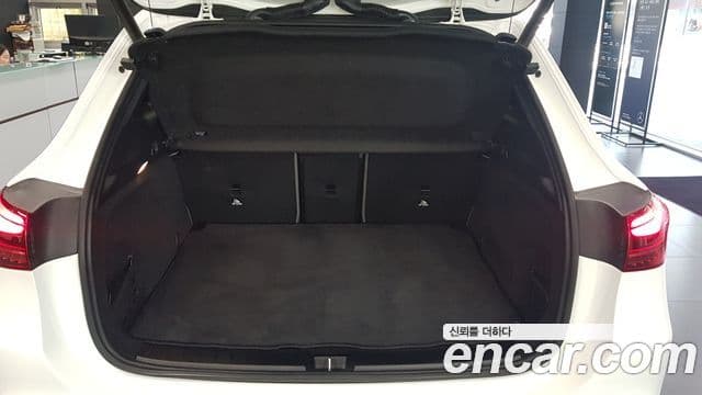 Mercedes-Benz EQA 2024 — ფოტო 9/17