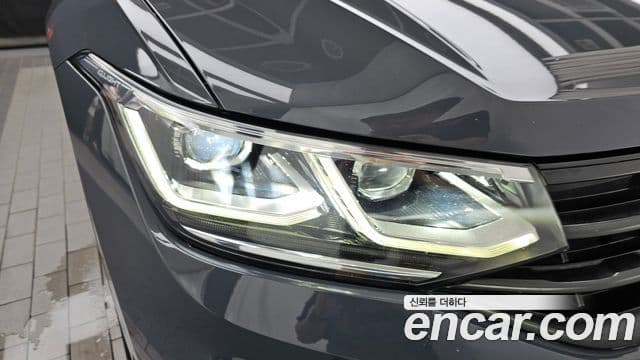 Volkswagen Tiguan 2022 — Photo 22/35