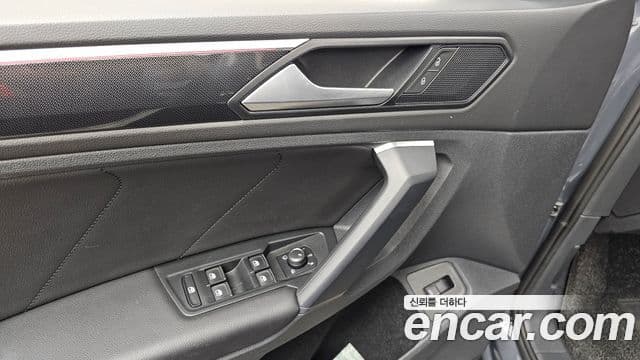 Volkswagen Tiguan 2022 — Photo 11/35
