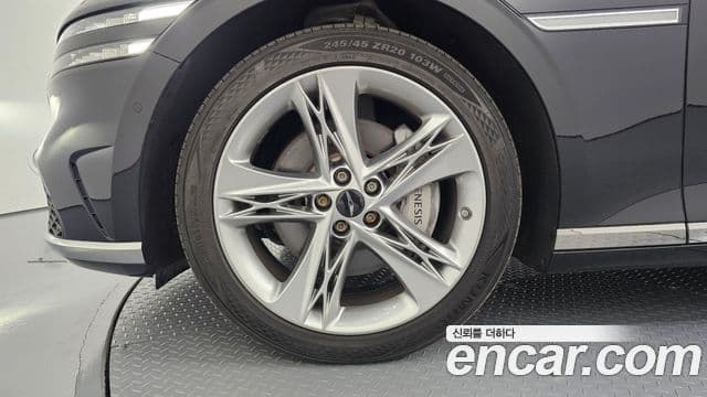 Genesis G90 2022 — Photo 11/20