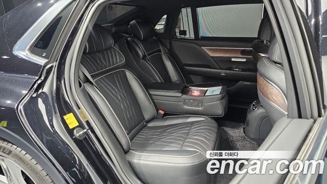 Genesis G90 2022 — Photo 10/20
