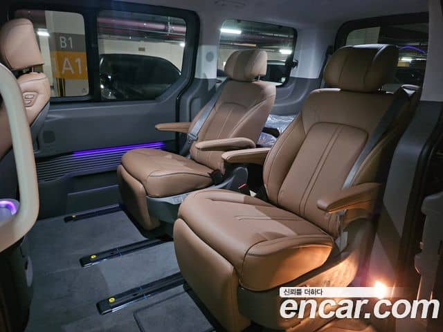 Hyundai Staria, 2025