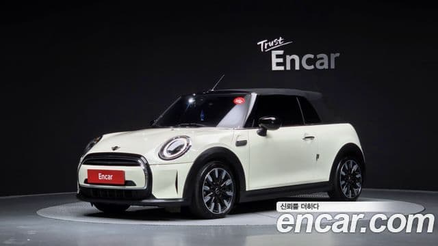 Mini Cooper Convertible 2022 — ფოტო 11/37