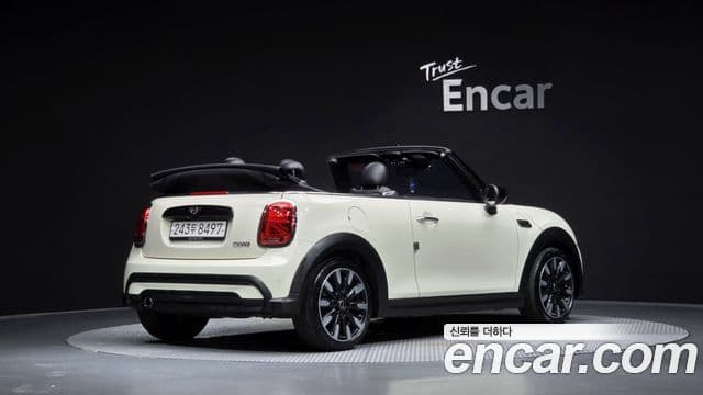 Mini Cooper Convertible 2022 — ფოტო 10/37