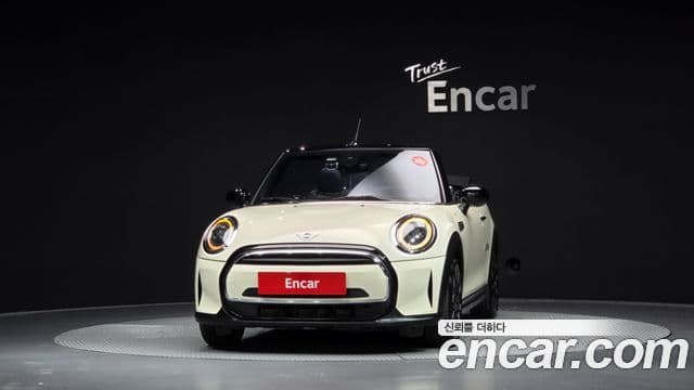 Mini Cooper Convertible 2022 — ფოტო 14/37