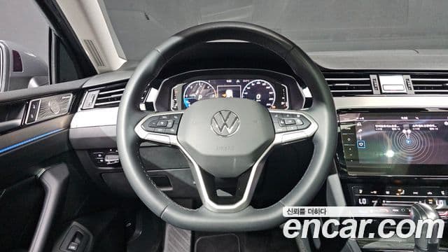 Volkswagen Passat GT 2021 — Şəkil 13/32