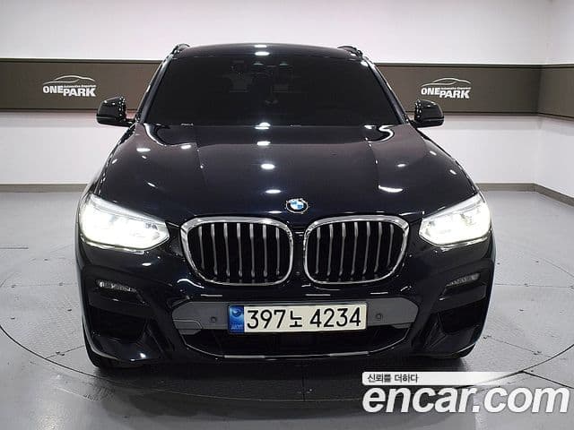 BMW X4 2021 — Photo 18/20