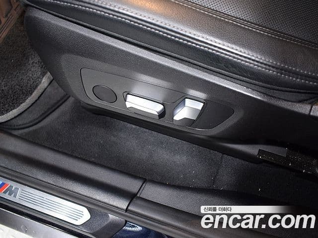 BMW X4 2021 — Photo 19/20