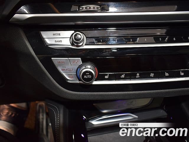 BMW X4 2021 — Photo 17/20