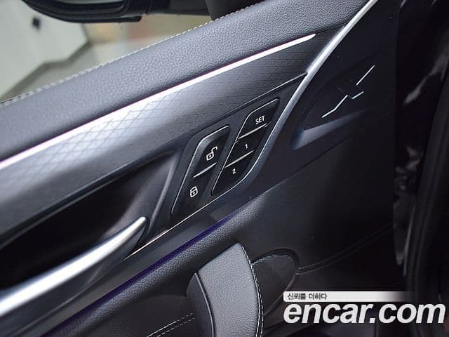 BMW X4 2021 — Photo 2/20
