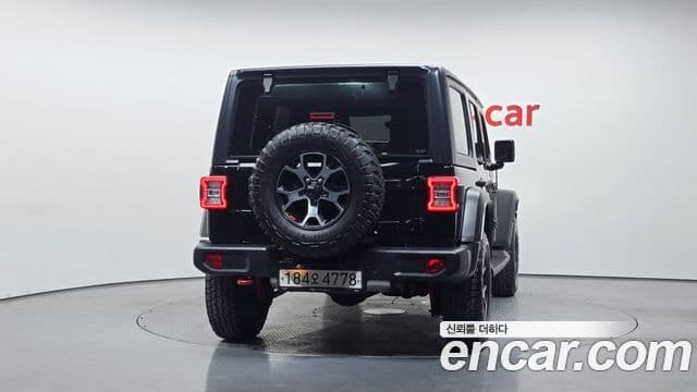 Jeep Wrangler 2020 — ფოტო 6/32