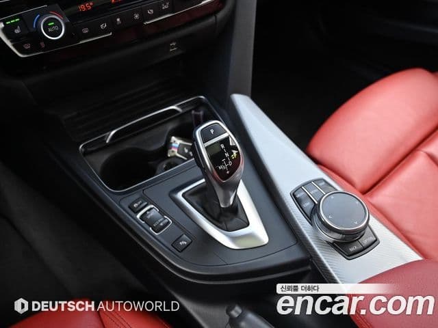BMW 3 Series 2018 — ფოტო 10/20