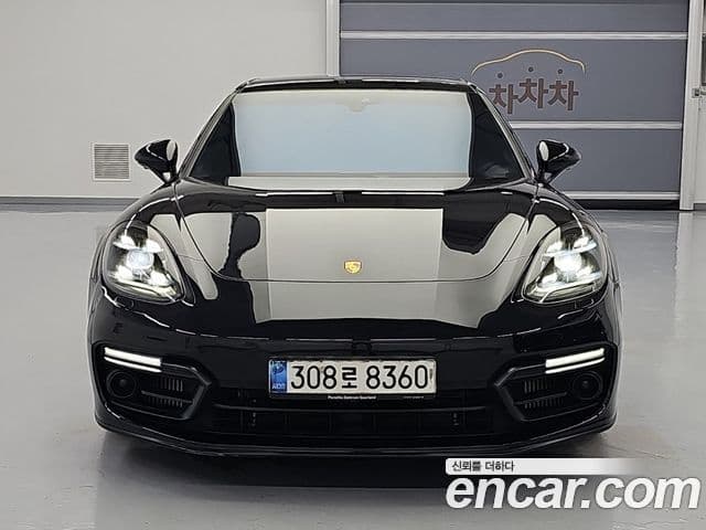 Porsche Panamera 2019 — Photo 6/9
