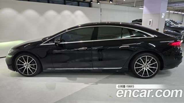 Mercedes-Benz EQS 2022 — ფოტო 17/20