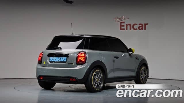 Mini Cooper Electric, 2022