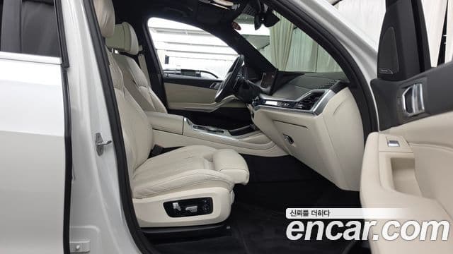 BMW X7 2025 — Photo 3/33