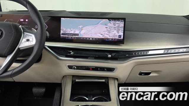BMW X7 2025 — Photo 13/33