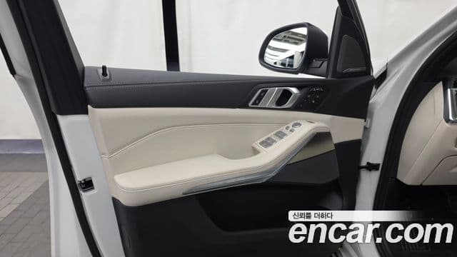 BMW X7 2025 — Photo 14/33