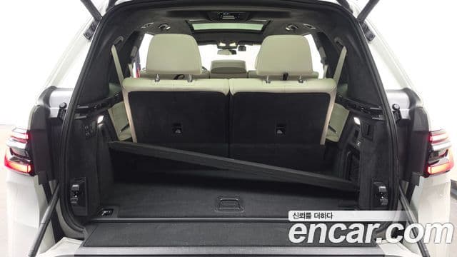 BMW X7 2025 — Photo 31/33