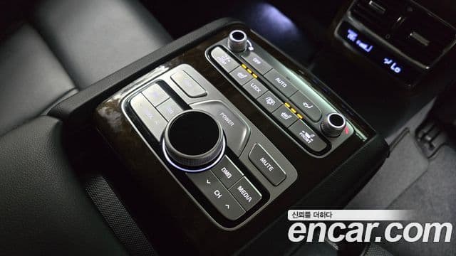 Kia The K9 2019 — Photo 22/34