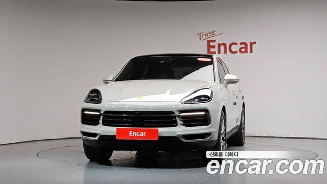 Porsche Cayenne 2023 — Photo 17/33