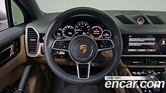 Porsche Cayenne 2023 — Photo 4/33