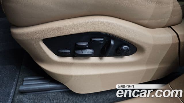 Porsche Cayenne 2023 — Photo 22/33