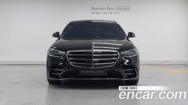 Mercedes-Benz S-Class 2025 — Photo 9/18